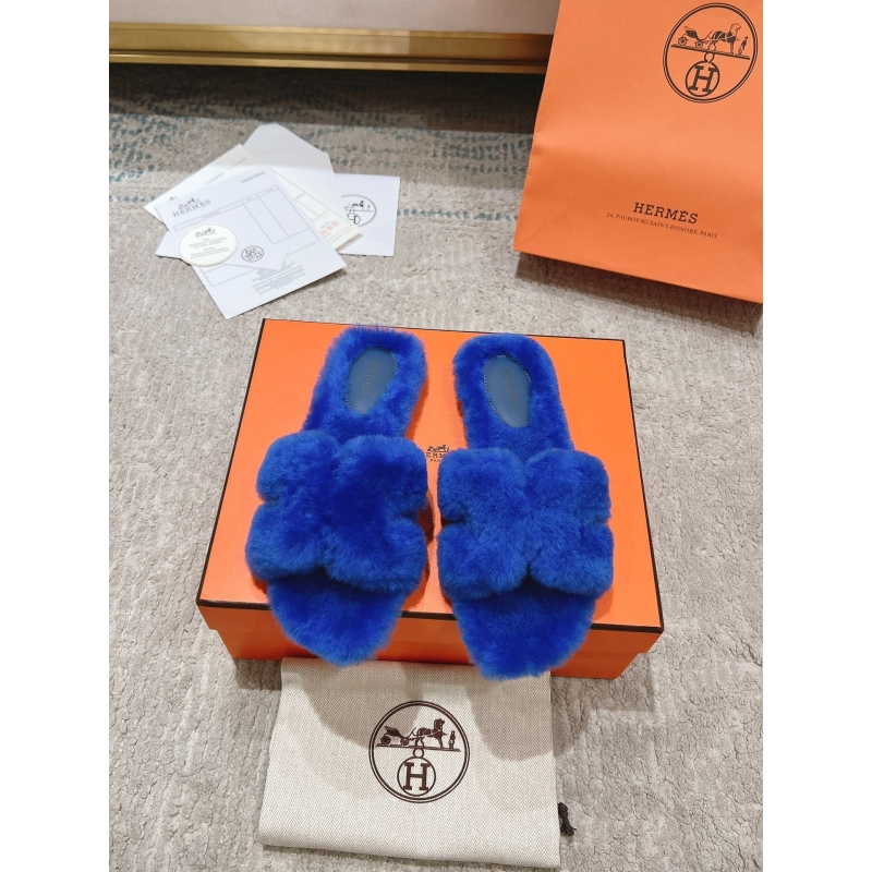 H**mes slippers